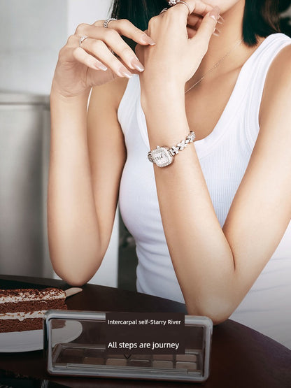 Women's Full Diamond Elegant Minority Fashion Beauty Watch