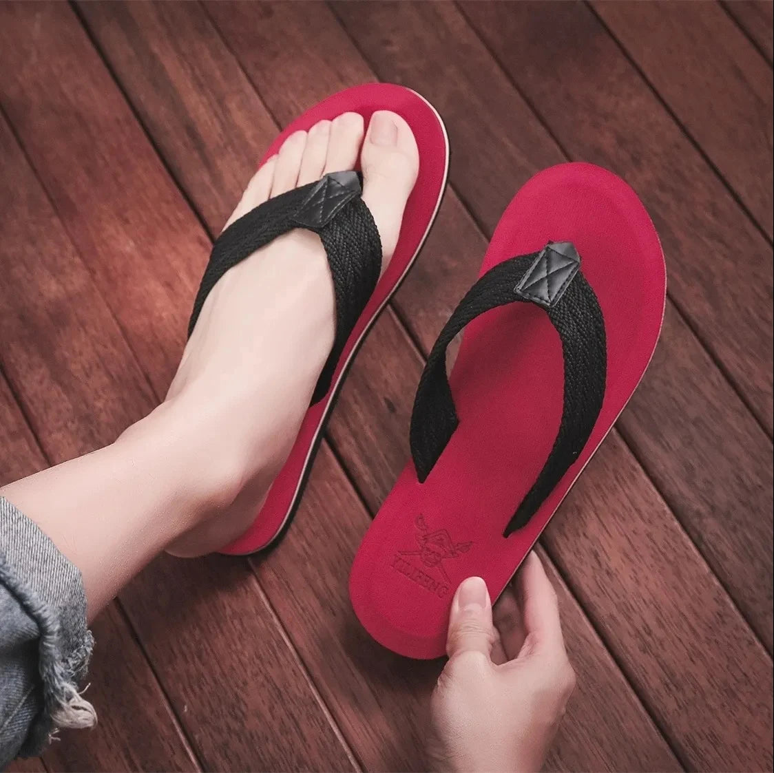 Fashion Men Flip Flops Beach Slippers Sandals Non-Slip Home Chanclas Slipper Indoor House Anti-Slip Zapatos Hombre Shoes Slide